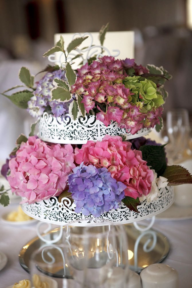 floral centerpiece purple pink